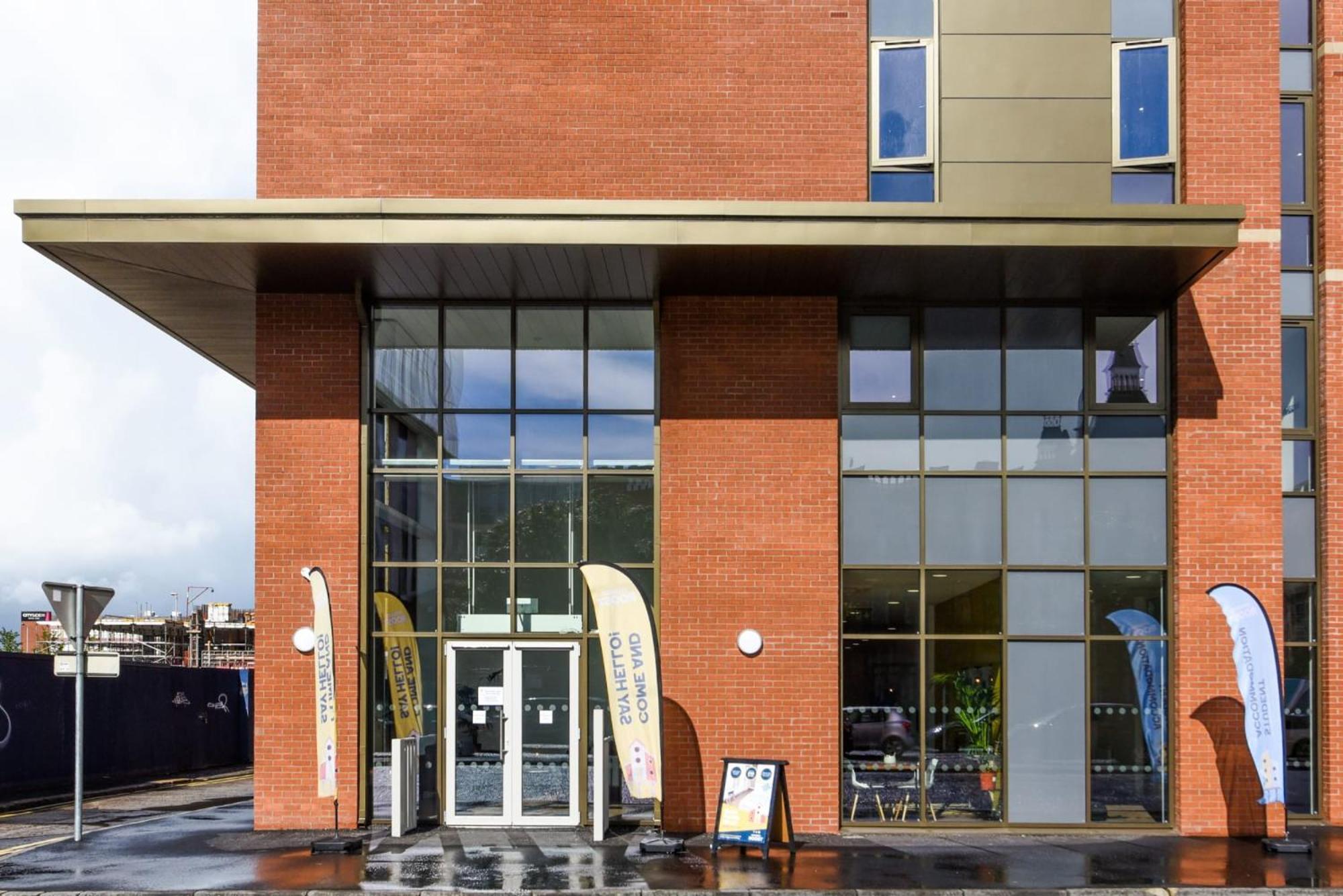 Апартаменты For Students Only At Great Patrick Street Белфаст Экстерьер фото